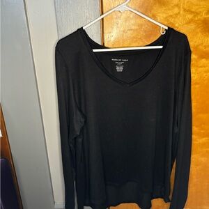 American Eagle Black Long Sleeve Shirt